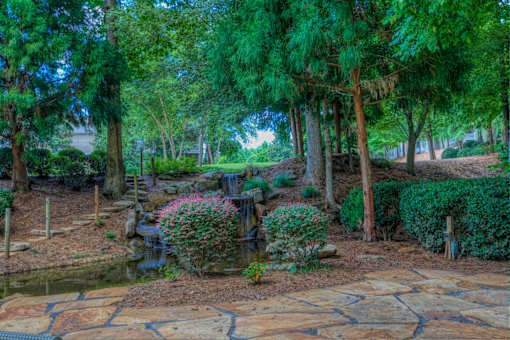 Lullwater at Bass | Beautiful Grounds