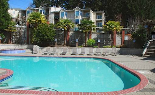 Swimming pool at Wilsonville Summit Apartments, Wilsonville , Oregon