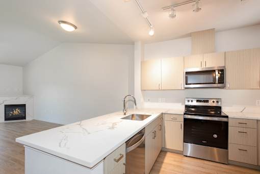 Modern Kitchen at Wilsonville Summit Apartments, Wilsonville , OR, 97070