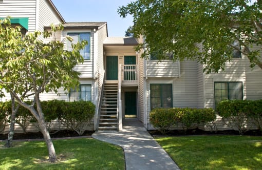 the preserve at ballantyne commons apartment exterior