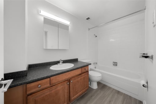 Bathroom - Studio
