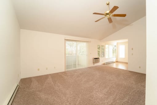 Living room at Morning Glory Circle Apartments, Spokane, WA
