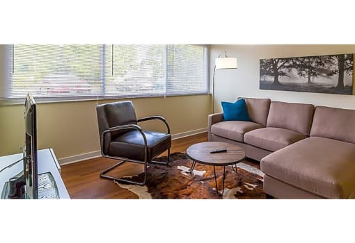 Living room 1327 Lakewood