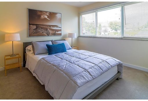 Bedroom 1327 Lakewood