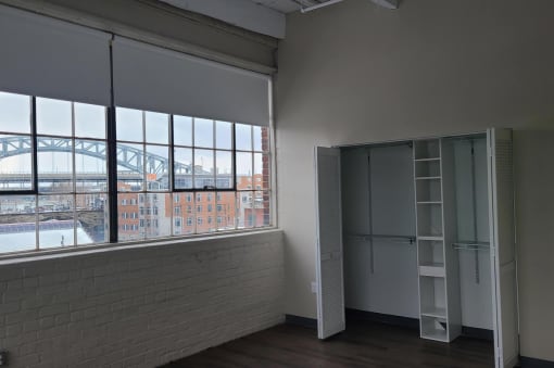 Apartment with city views