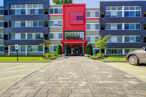 Entry 1370 Lakewood
