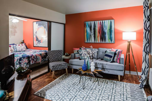 Living Room at Heritage Apartments, Ohio, 43212