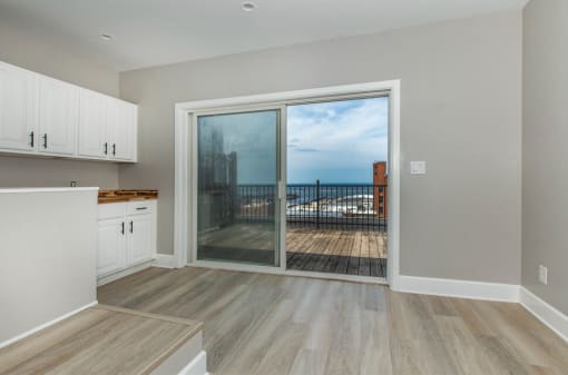 Apartment with lake view in Cleveland