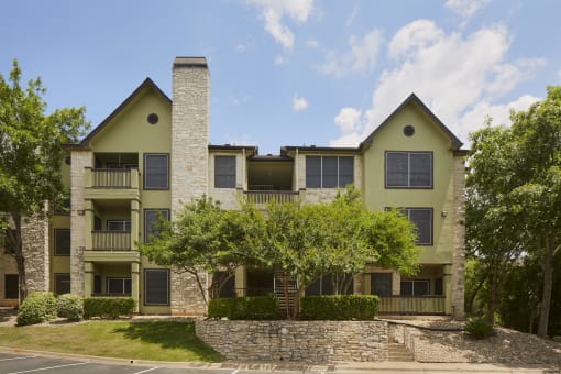 Apartment Exterior at Museo, Austin, TX