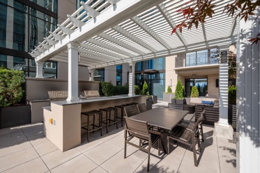 Outdoor Seating at The Sutton, Atlanta, 30305
