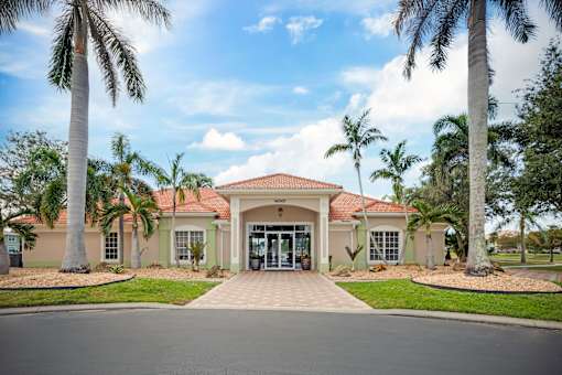 Leasing Center at Bay Breeze Villas