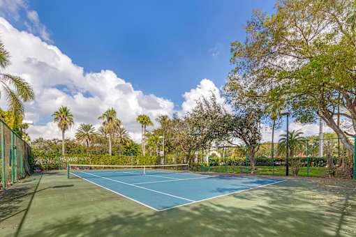An outdoor tennis court