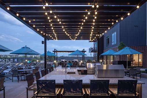 beautiful deck of apartments in centennial