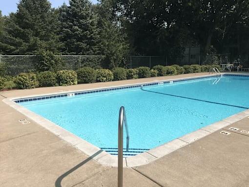 Bayberry Place Eagan MN Soak Up the Sun Poolsideat Bayberry Place