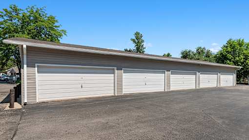 the 2400 series garage door opener is ideal for garages with roll up doors