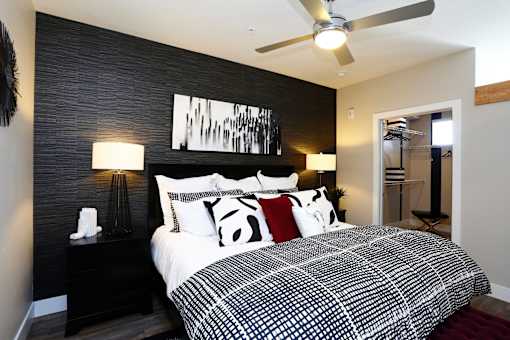 Bedroom with Two Tone Paint Palette