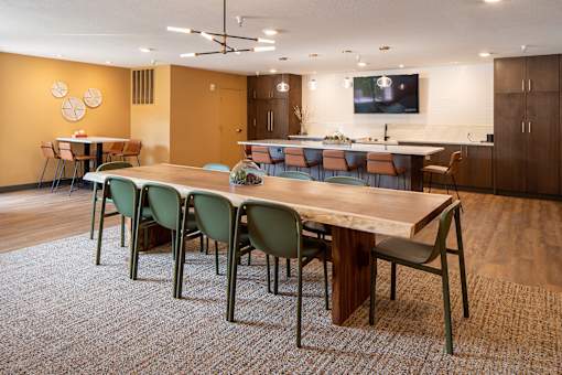 RegencyParkEstatesStCloudMNClubroomWorkFromHomeGetawaySpaces