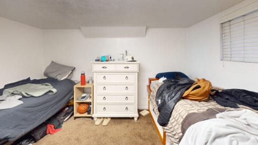 3x1 - Shared Room Basement