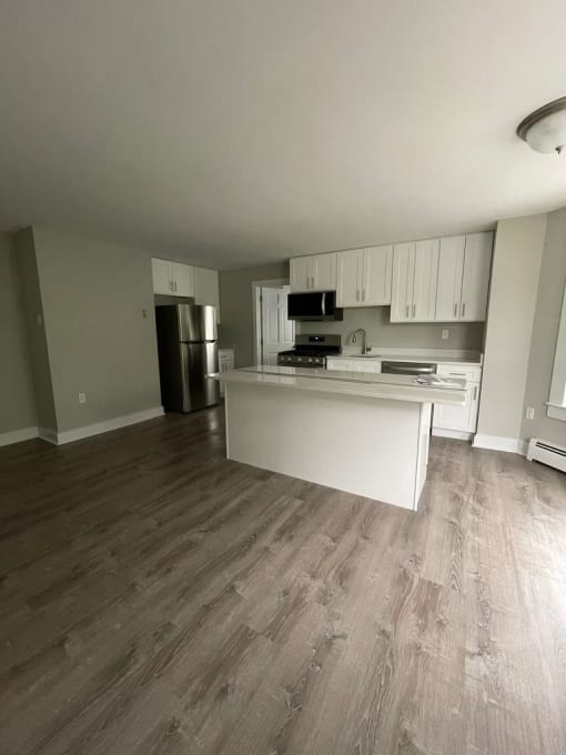37-04 Maple Ave