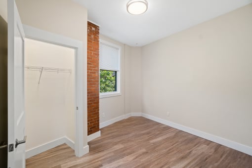 Taymil 125 Charles Apartment Homes Bedroom