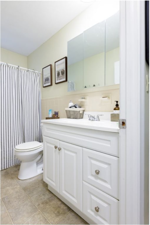 Taymil Holly House Bathroom