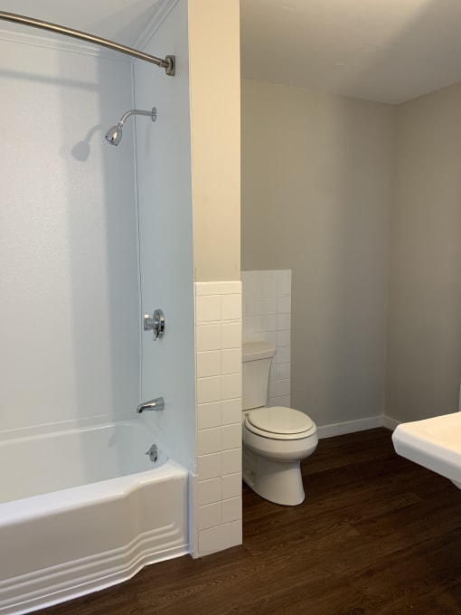 Taymil Residences at Andover Bathroom