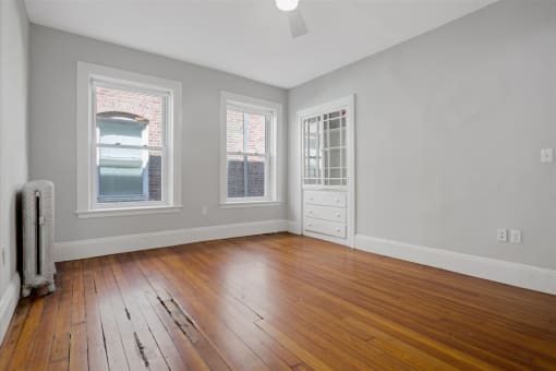 Taymil Winthrop Road Living Room
