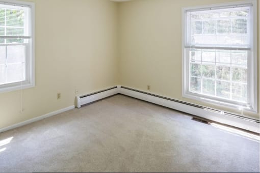 Taymil Woodruff Court Bedroom