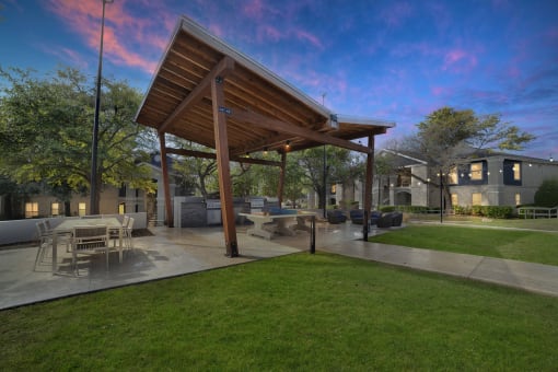 Grilling Station at The Atlantic Grand Oaks, Austin, TX