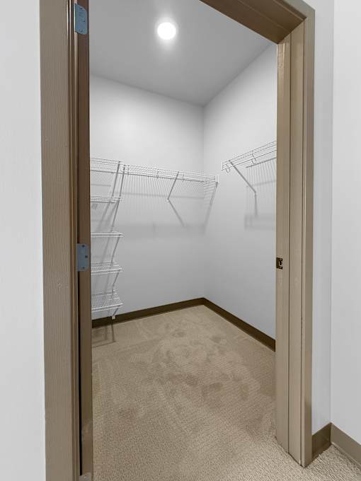 A walk in closet