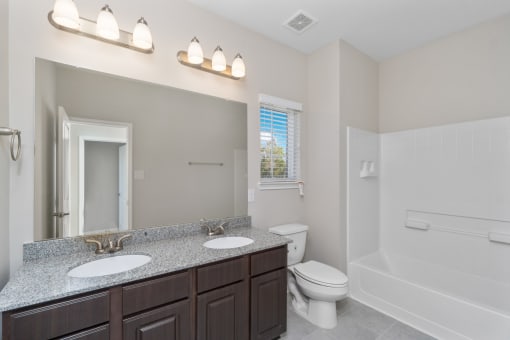 Luxurious Bathroom at Mirror Lake Pearland, Pearland, TX