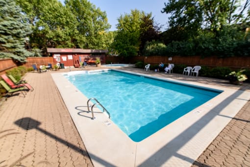 seasonal pool