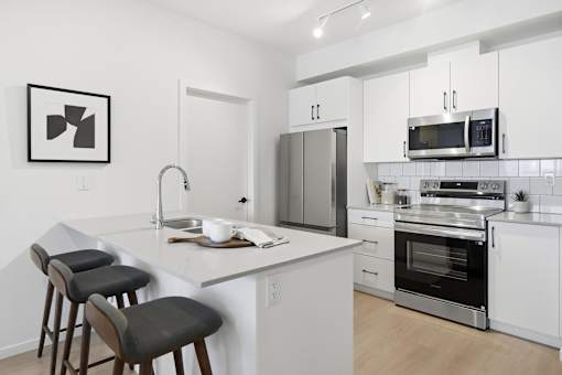Taylor Saskatoon Rental apartment open kitchen