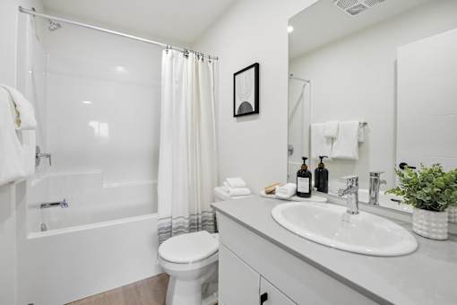 Taylor Saskatoon rental washroom
