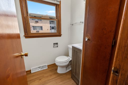 Townhomes of Cudahy Guest Bathroom