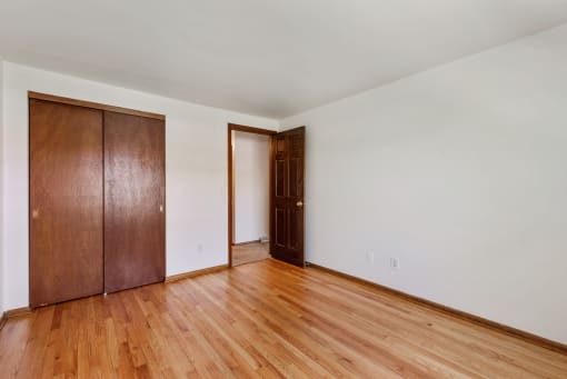 Mohawk Townhomes Bedroom