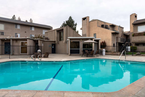 SR Poolside facing clubhouse