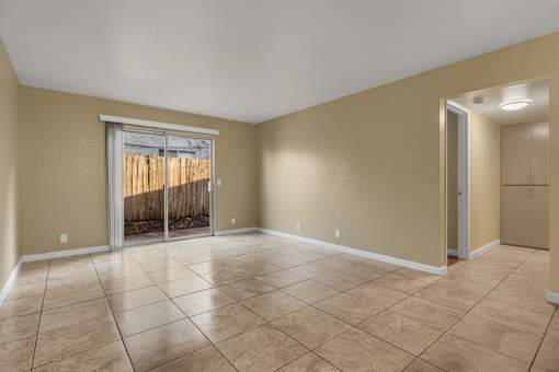 Vacant Living Area at Cedar Park Apartments, Chico, California