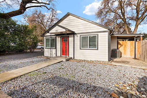 Exterior Landscape at OSM Properties Homes & Apartments, Chico, CA  