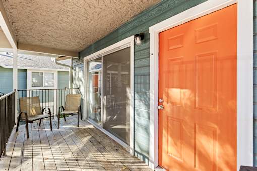 Patio at Redwood Cove Apartments, Chico, CA 95928  