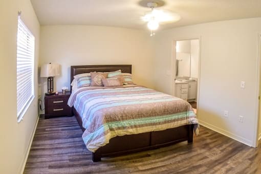 08_p1409681_Woodland_Heights_Apartments_1_PhotoGallery