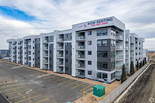 Building Exterior View at The Pointe at Riverview, Edmonton