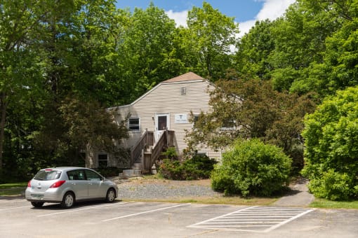 front of property, the carriage house at strasburg