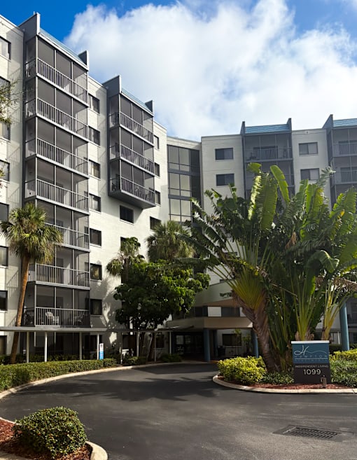 Exterior at Hampton Apartments, Florida, 33759