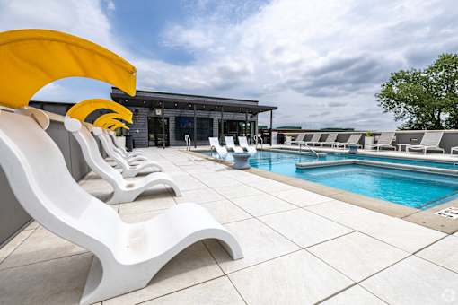 the pool at the blu hotel and convention center is empty at 1400 Russell Apartments, Missouri