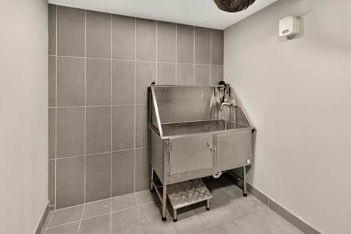 Stainless steel pet washing station at Union at Rivers Edge Apartments, Des Moines, Iowa