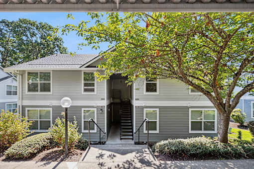 Reflections at Hidden Creek Apartments - Keizer, Oregon