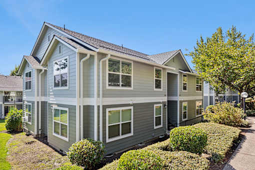 Reflections at Hidden Creek Apartments - Keizer, Oregon