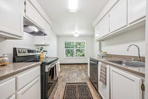 Reflections at Hidden Creek Apartments - Keizer, Oregon