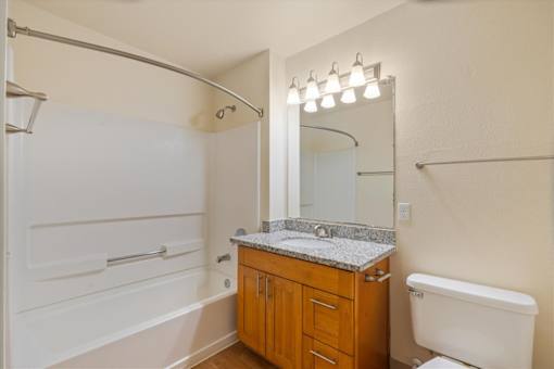Cascade Woods bathroom with full size tub